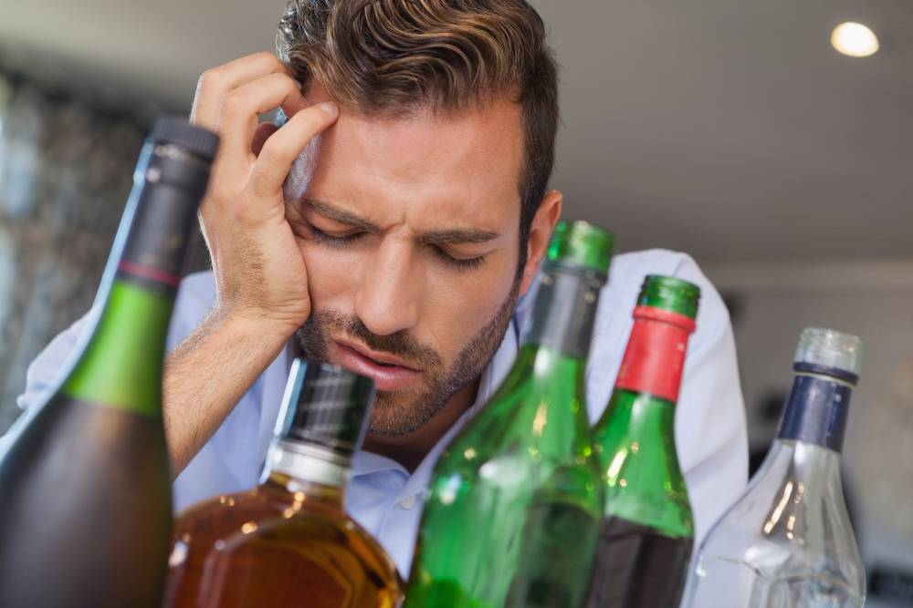 Psychoza alkoholowa: przyczyny i objawy
