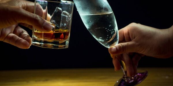 Wodobrzusze alkoholowe: jak rozpoznać i leczyć?